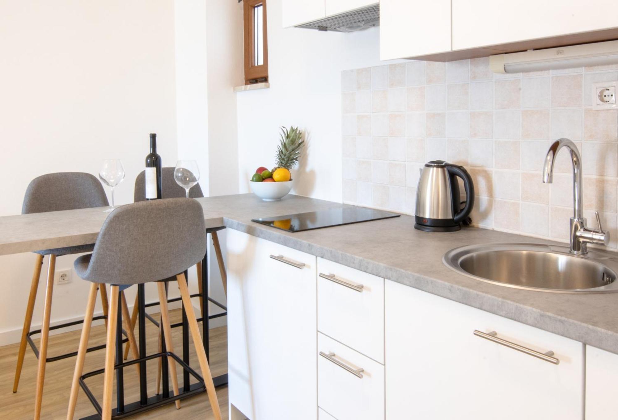 Bed & Breakfast Portun In The Center Baska Voda Luaran gambar