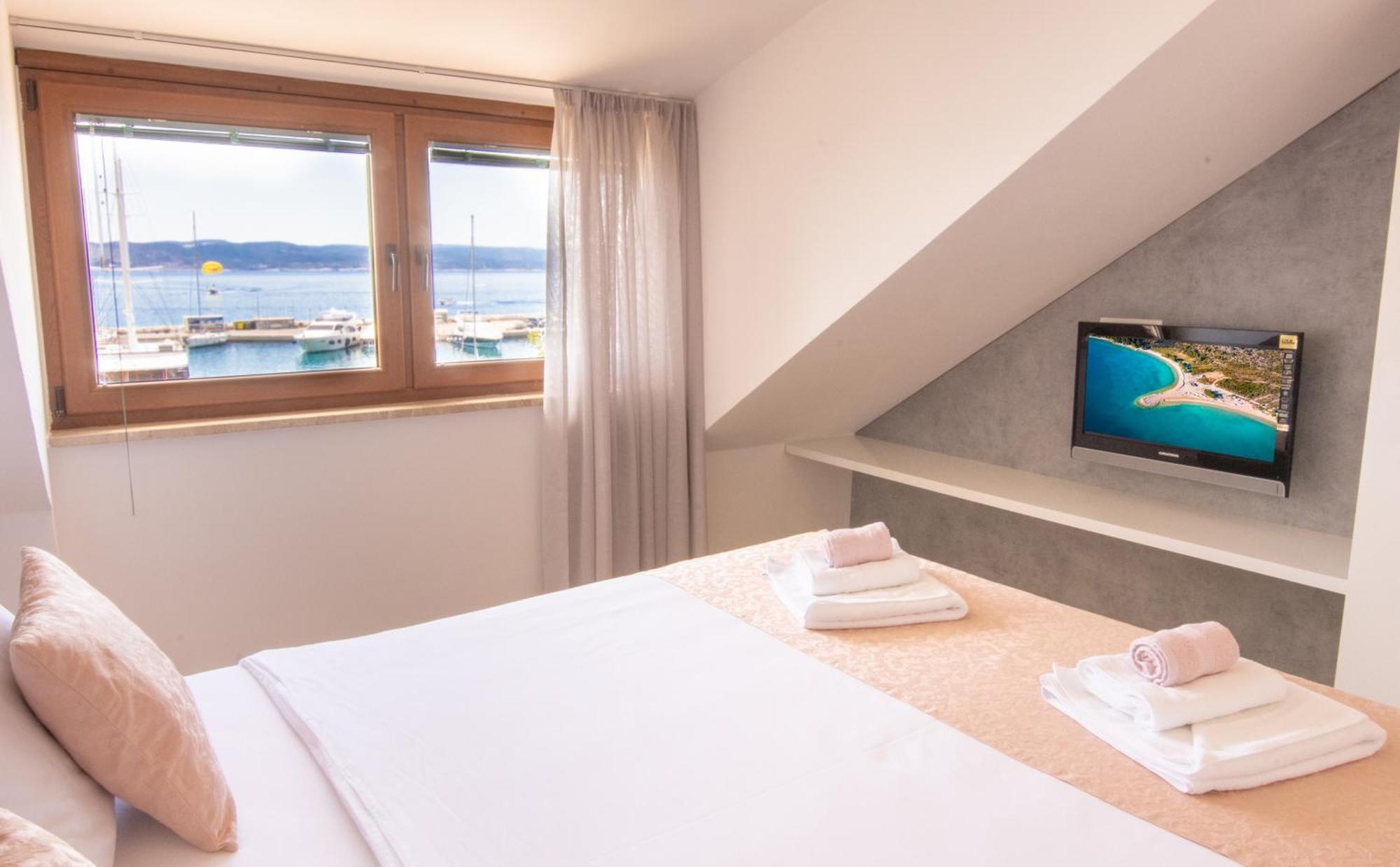 Bed & Breakfast Portun In The Center Baska Voda Luaran gambar
