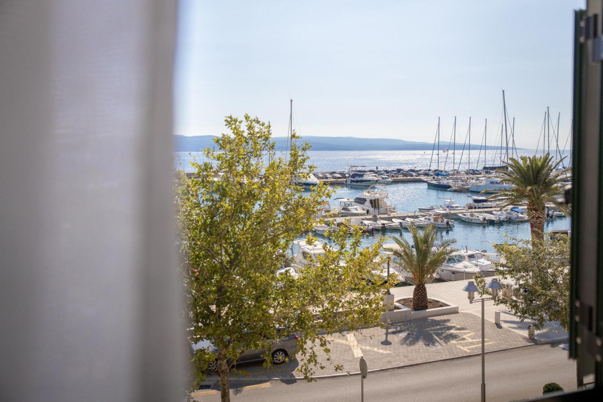 Bed & Breakfast Portun In The Center Baska Voda Luaran gambar