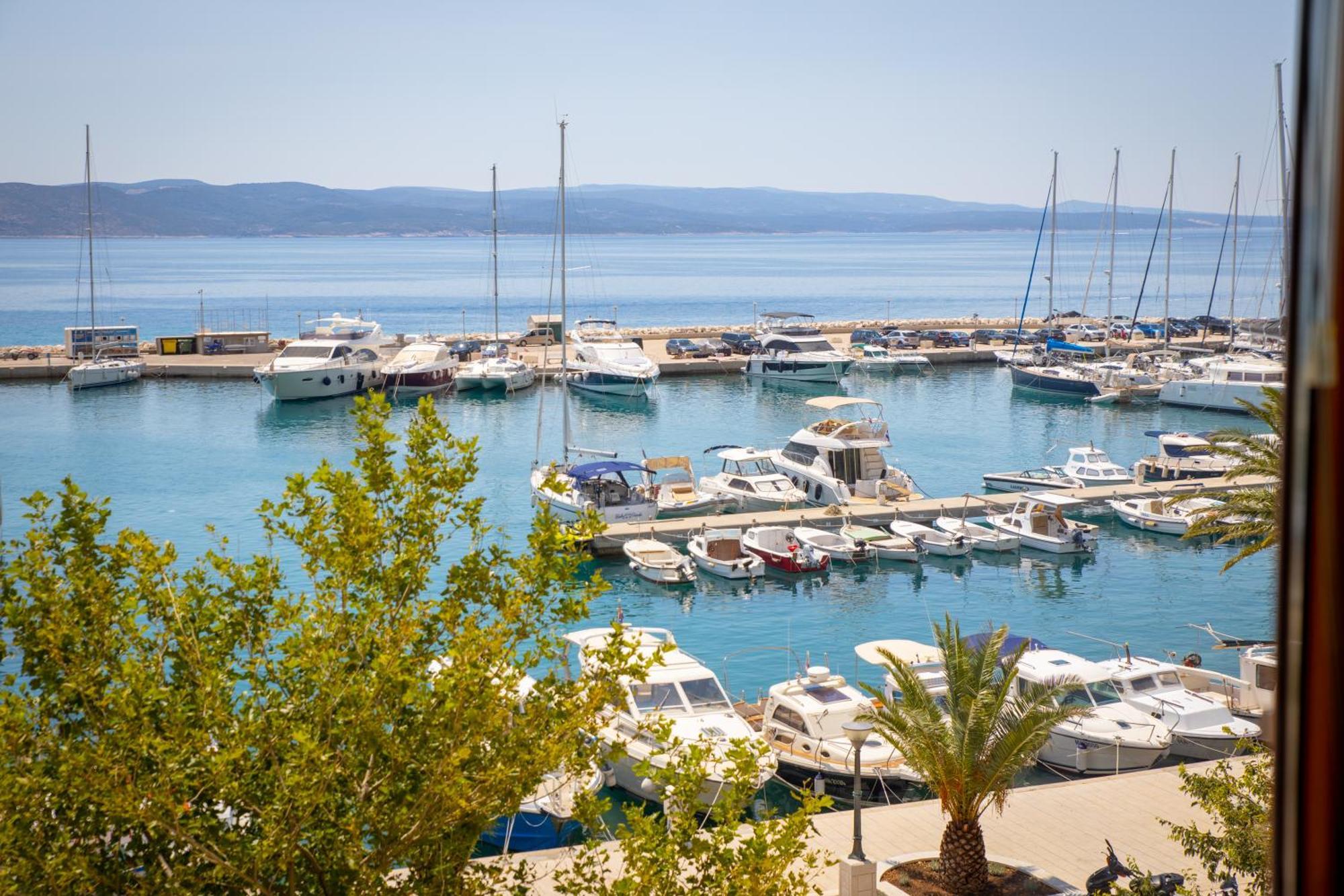 Bed & Breakfast Portun In The Center Baska Voda Luaran gambar