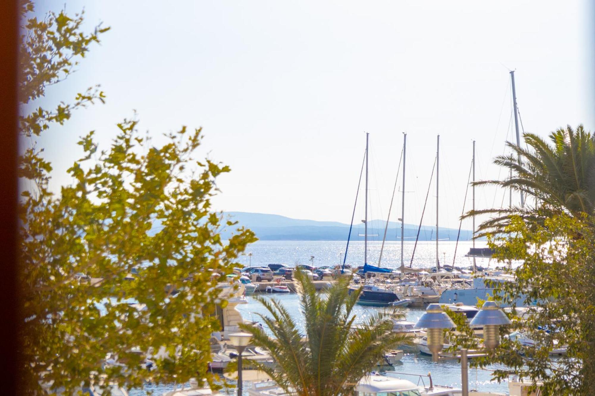 Bed & Breakfast Portun In The Center Baska Voda Luaran gambar